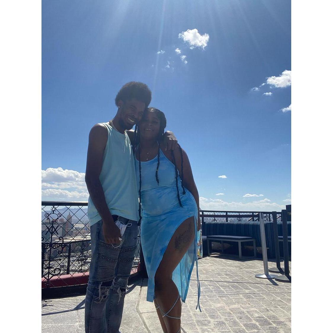 Us lookin scrumptious in the sun!