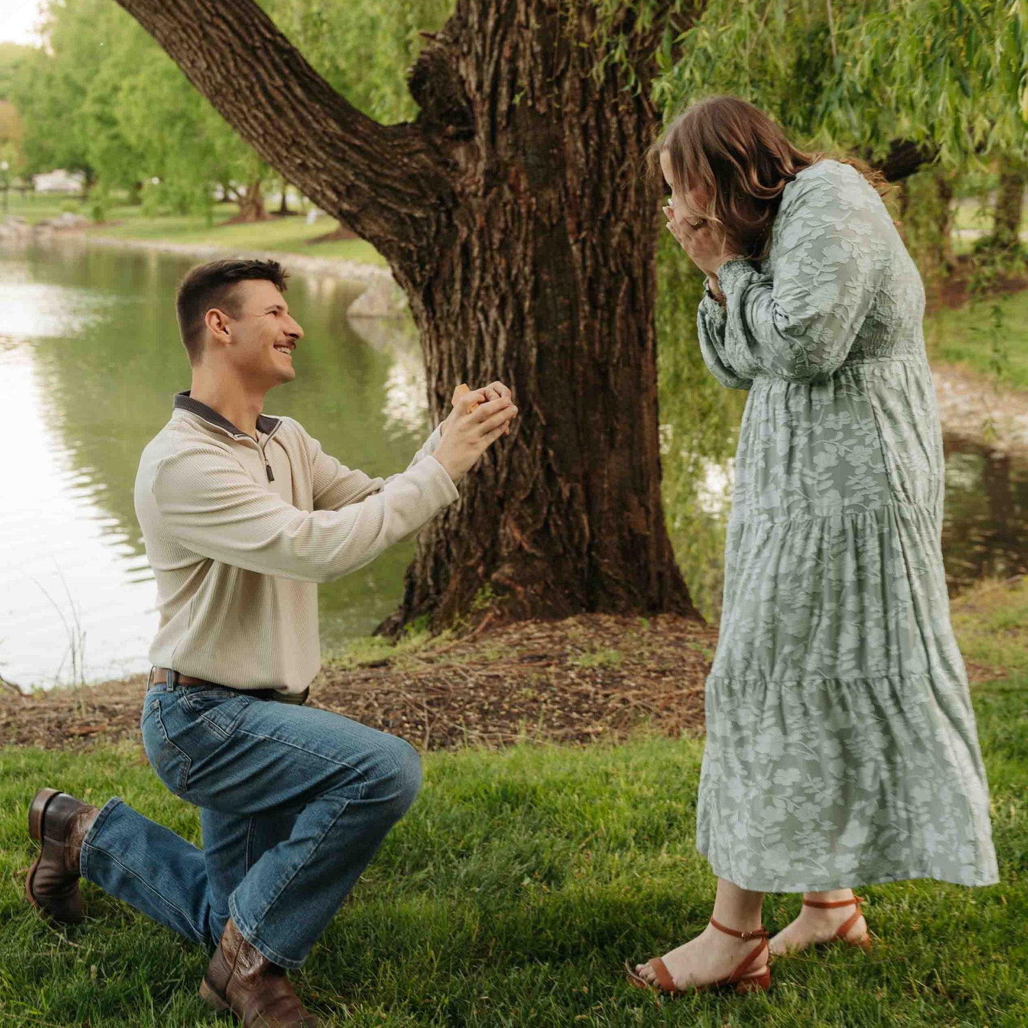 Surprise Engagement : 2026