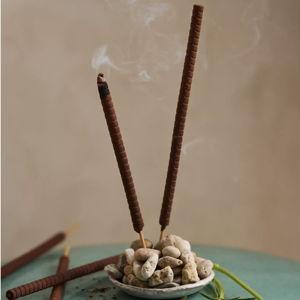 Outdoor Incense Sticks, Cinnamon + Honeysuckle