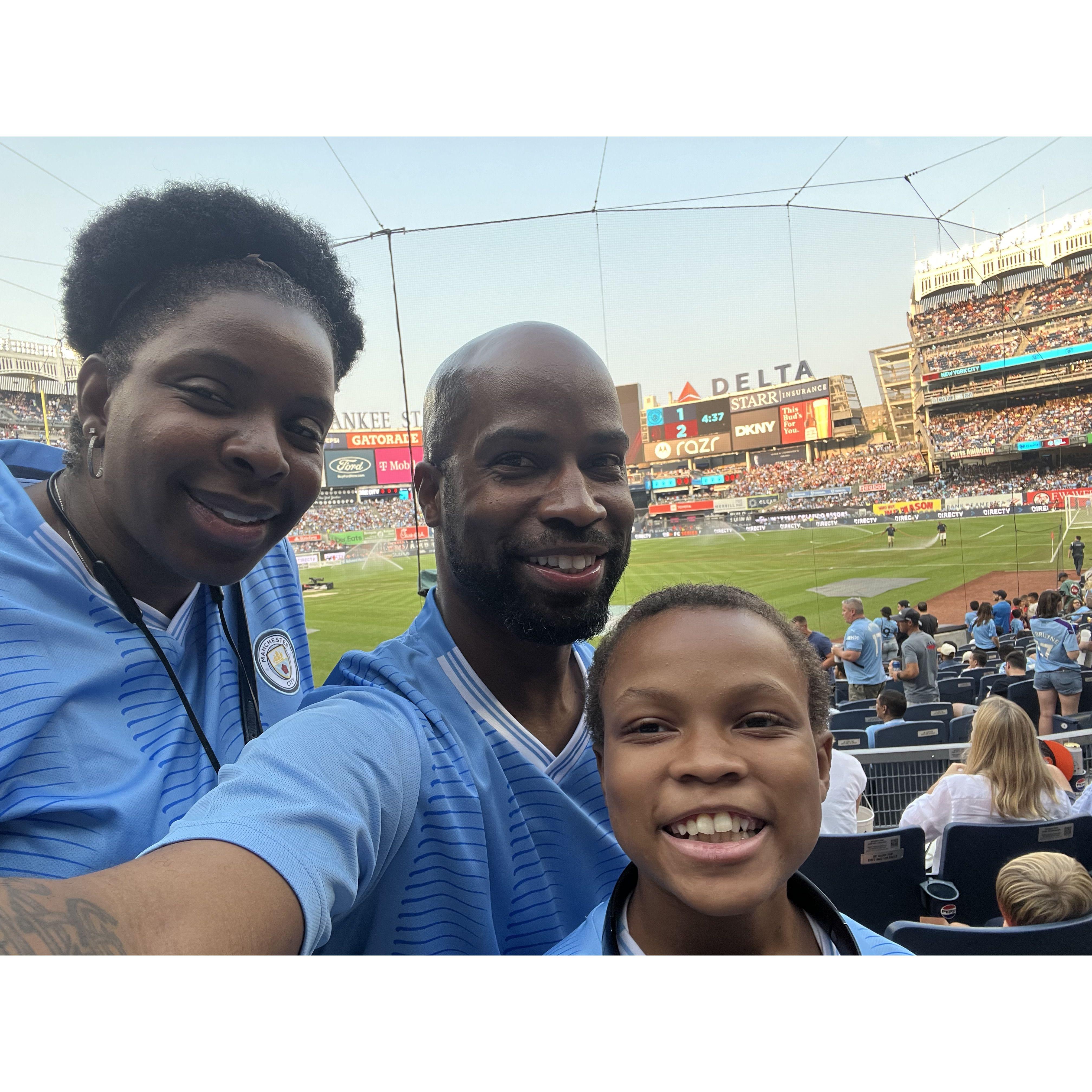 Cheering on Man City at Yankee Stadium! ⚽💙 A day full of laughs, love, and unforgettable memories together. 

#FamilyFirst #MatchDayMagic #ACMilanVsManCity