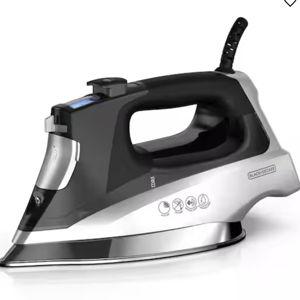 Allure Pro Black Steam Iron with Comfort Grip