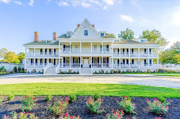The Wedding Website of Erin Finn and Johnny Norton