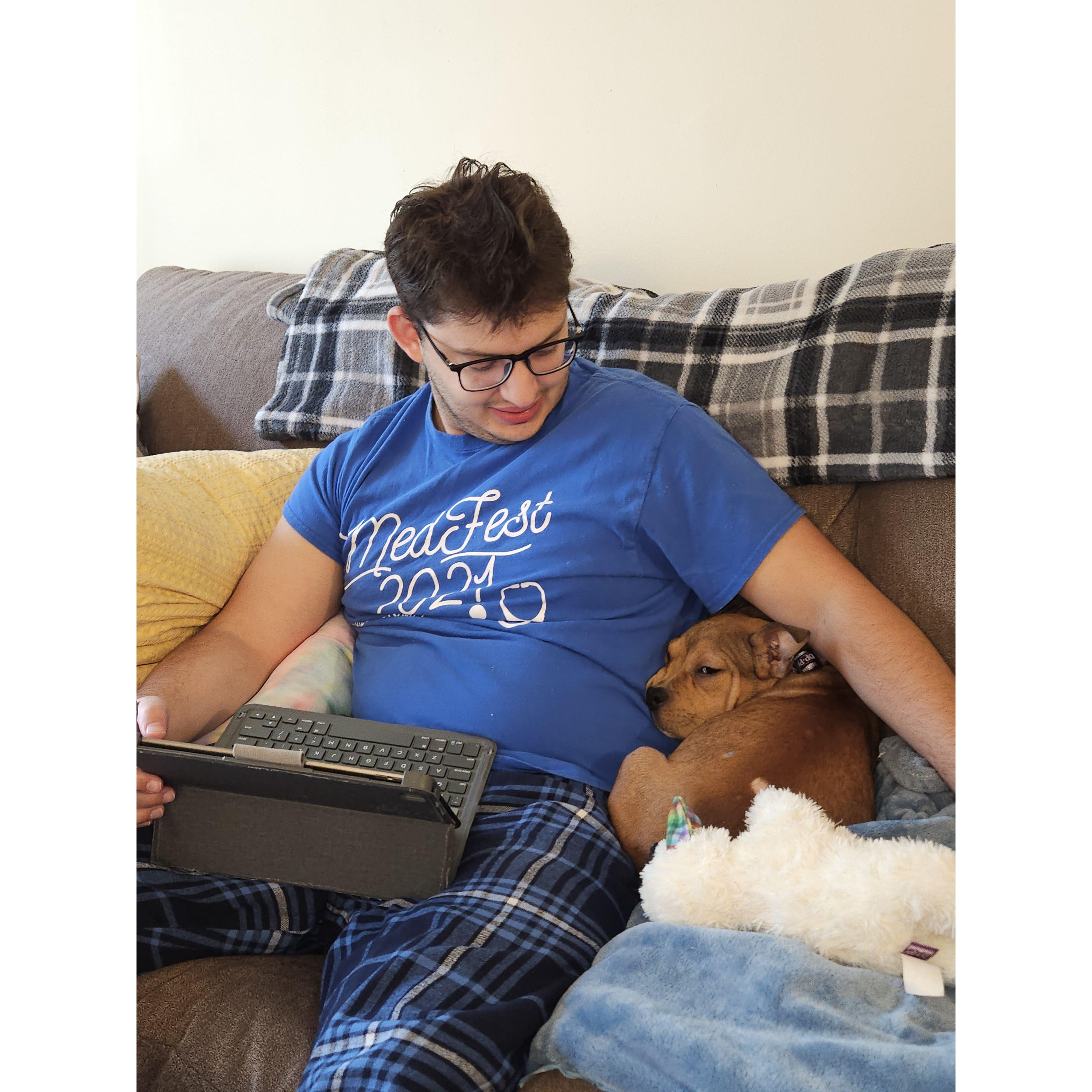 Wyatt and Billie chilling out.