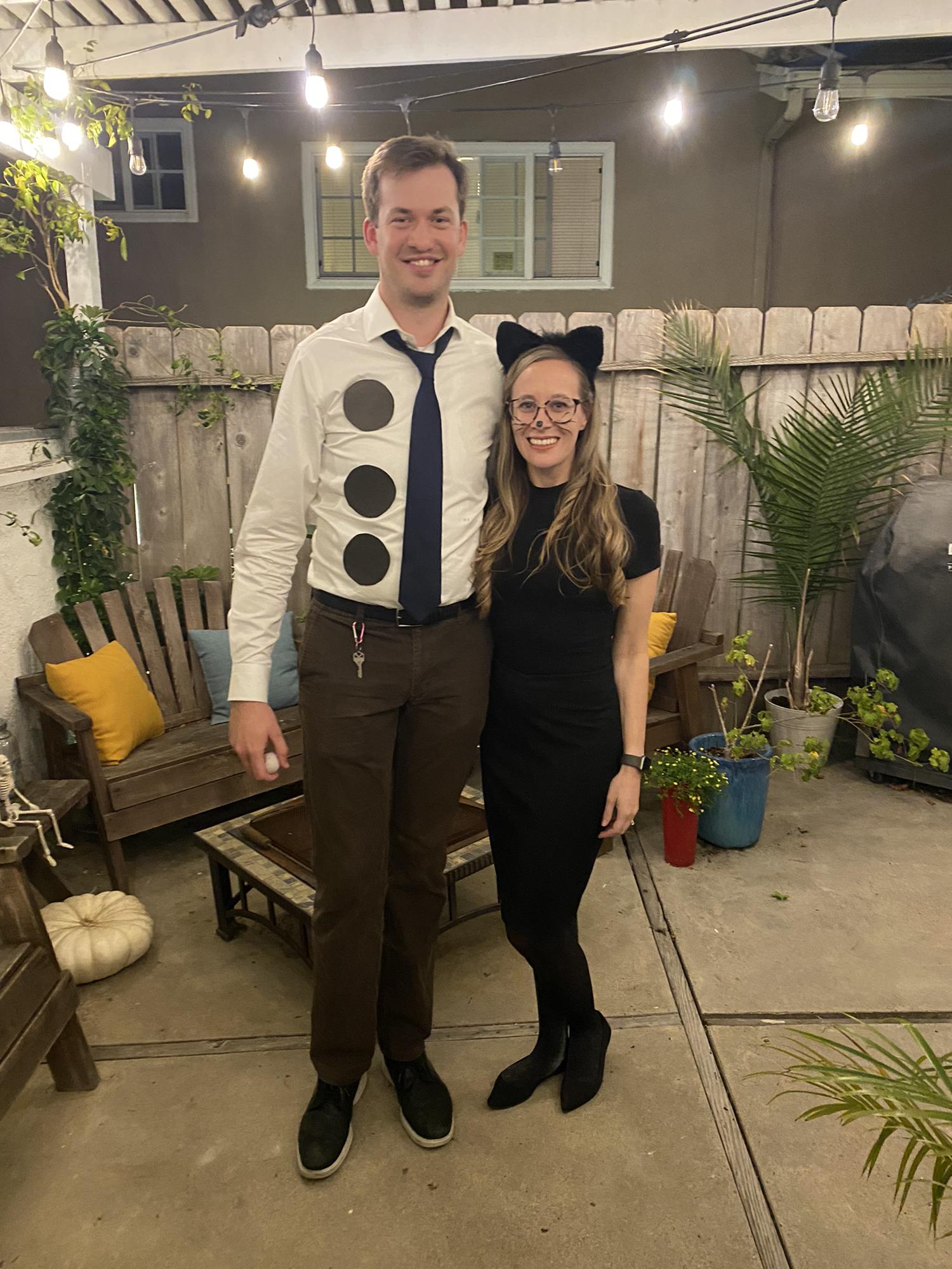 Three-hole punch Jim and Pam from The Office. 2021