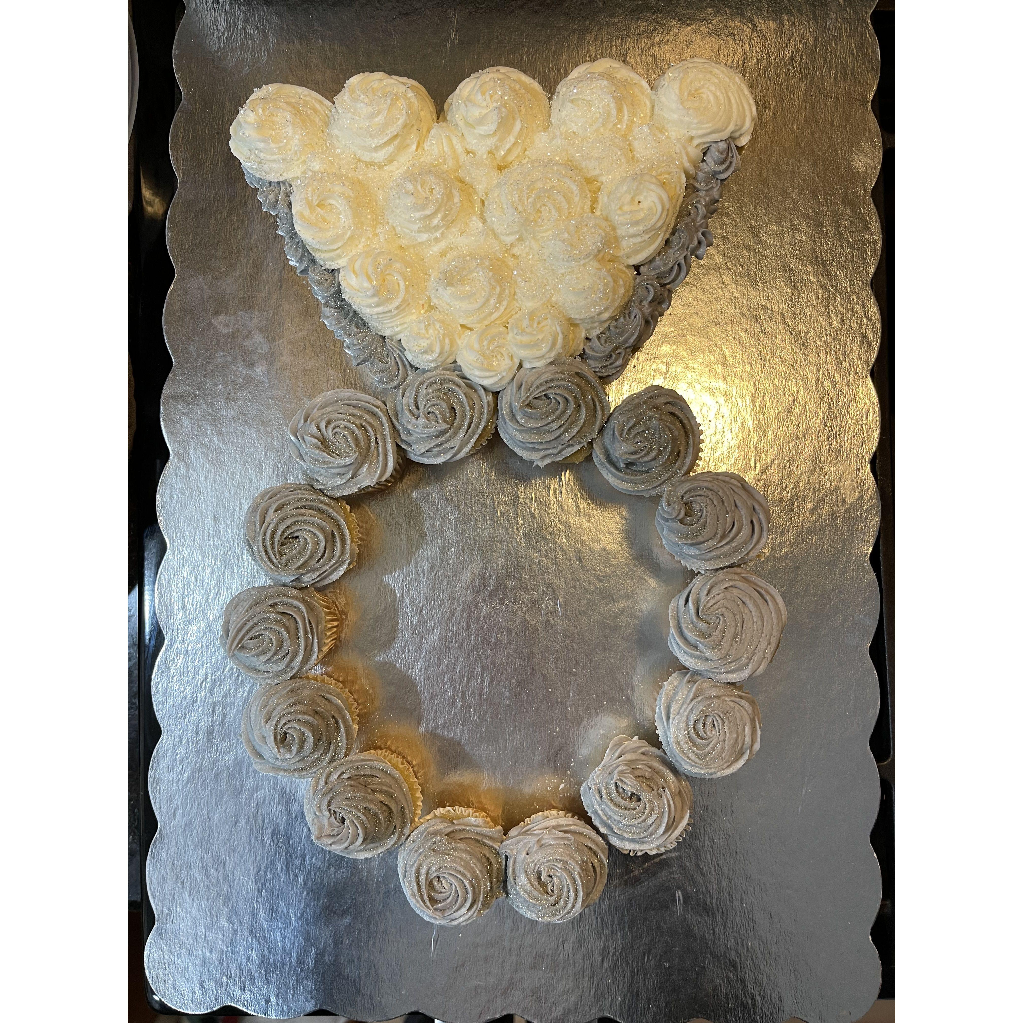 Beautiful Engagement cake that the Barlow's surprised us with