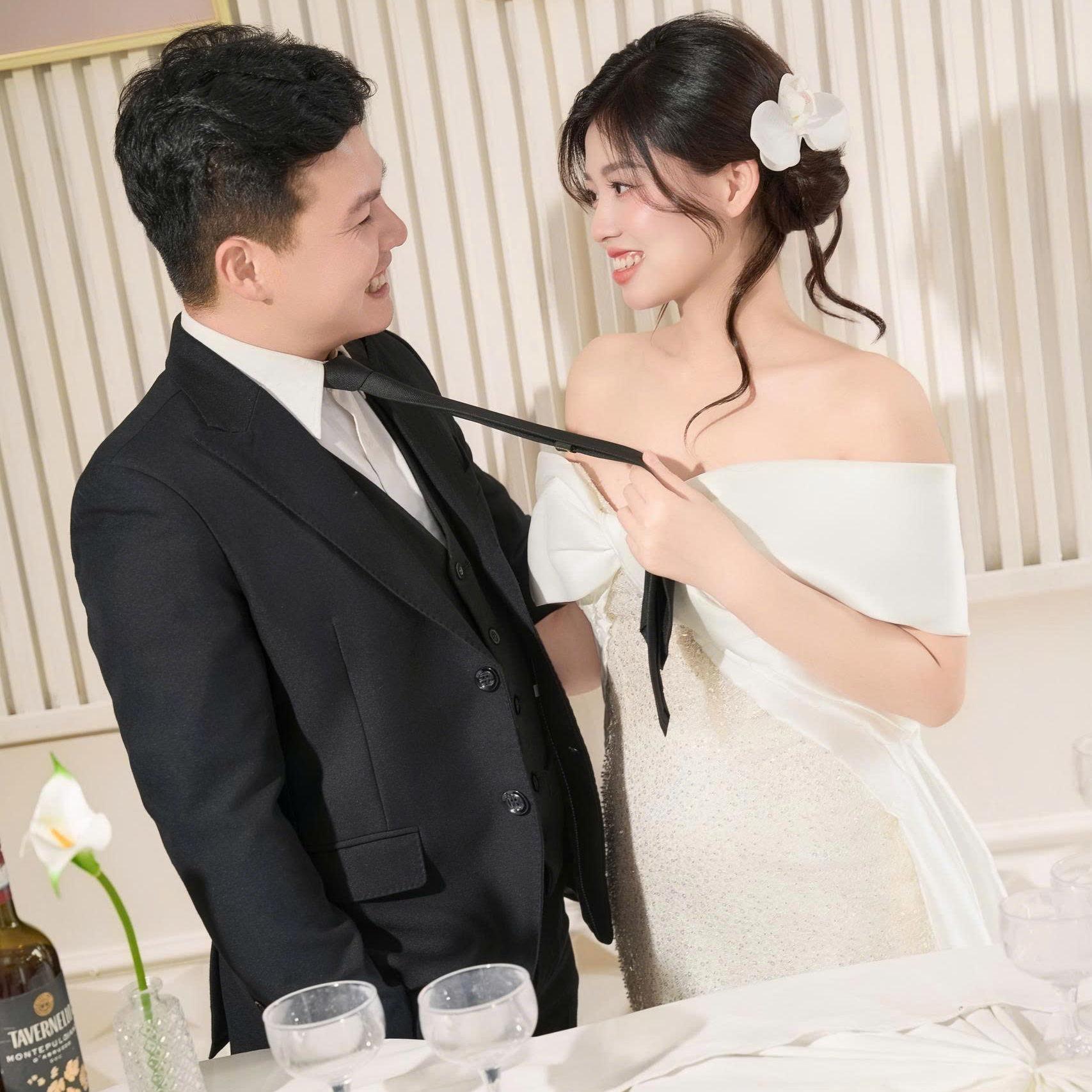 Khoảng cách chỉ là thử thách để tình yêu chúng ta thêm bền chặt. Hãy tin anh