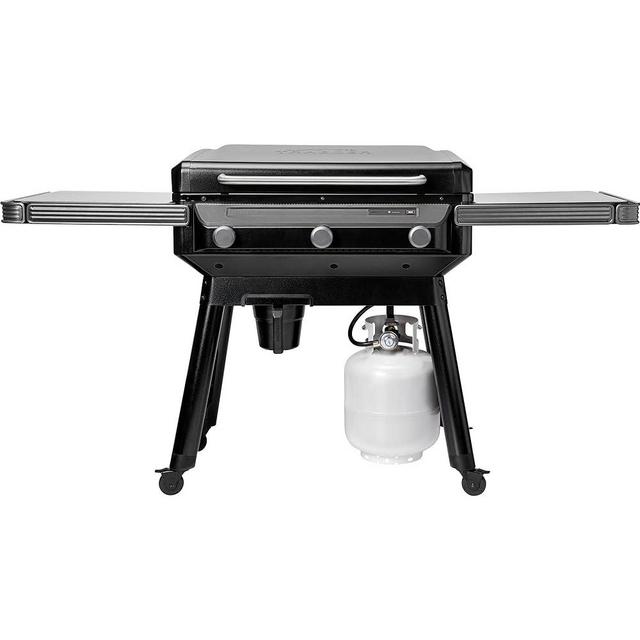 Traeger Grills 33-inch Flatrock Flat Top Gas Griddle with Three Separate Cook Zones, Recessed Cooktop, Flame Sensor, Fuel Sensor, Premium Lid, and Two Folding Side Shelves