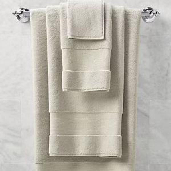 Frontgate Bath Towels (Bath Sheet in Chiffon)
