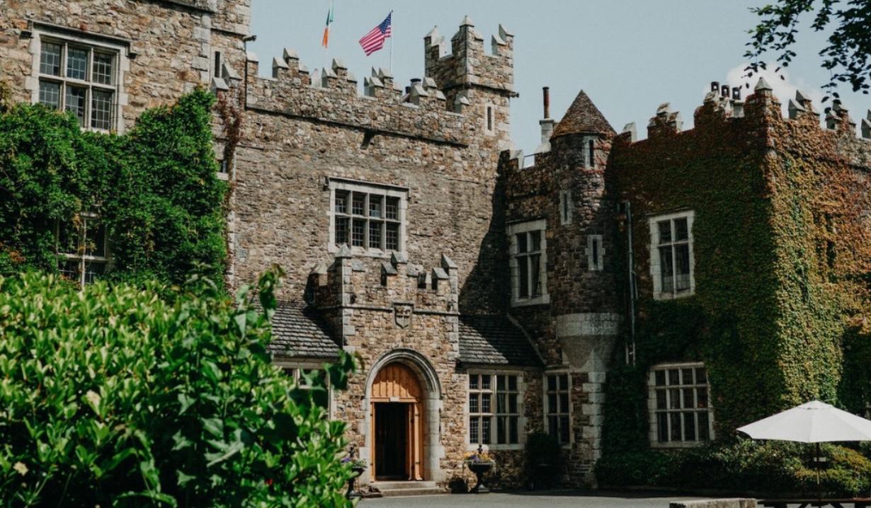 The Wedding Website of Summer Delveaux and Nicholas Morrow