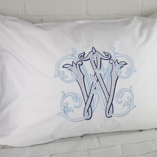 Set of 2 Monogram Pillow Cases/Shams 100% Cotton / Monogrammed Pillow/ Wedding gift / Personalized Pillow / Bridal Shower Gift