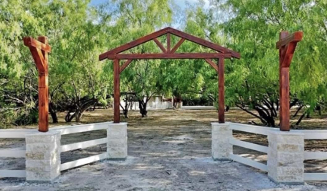 The Wedding Website of Ruben Gonzalez and Yaneth Medina