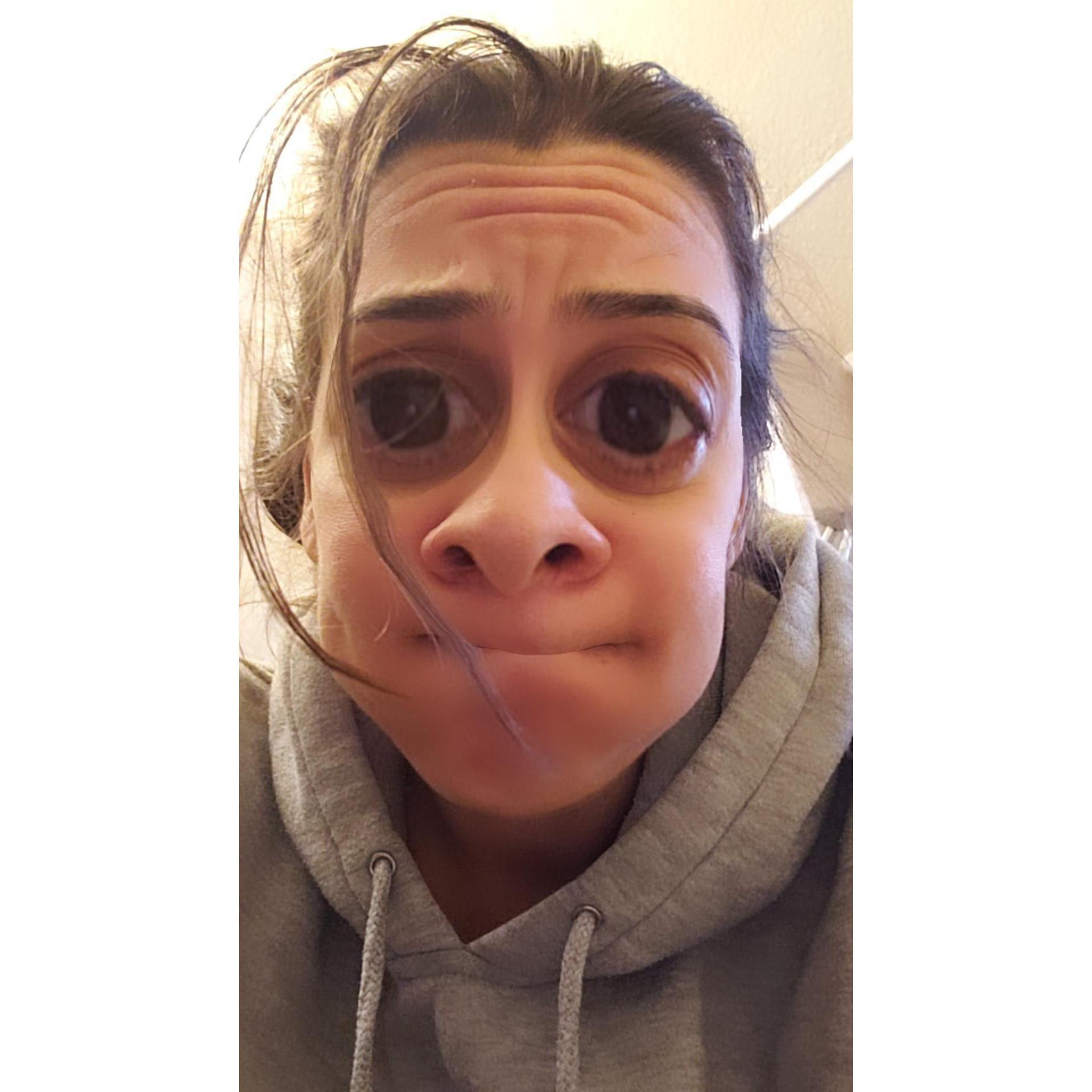 B discovers Instagram filters . Message to Patrick 1243