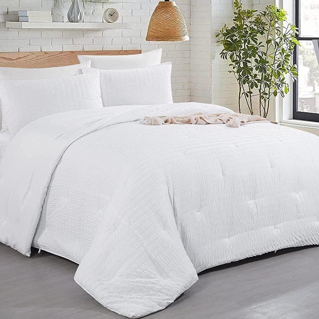 HOMBYS Oversized King Seersucker Comforter Set 120x120, Ultra Soft White Seersucker Bedding Comforter Set, Lightweight Microfiber Down Alternative Comforter  3 Piece Set (1 Comforter, 2 Pillowcases)