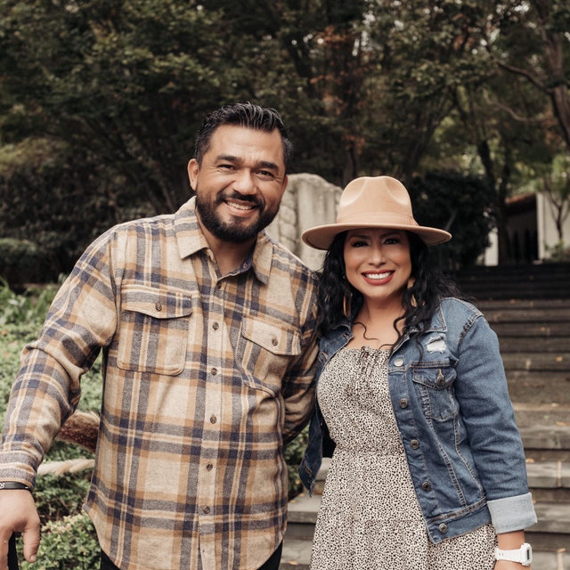 Huber & Vanessa | Amazon Wedding Registry