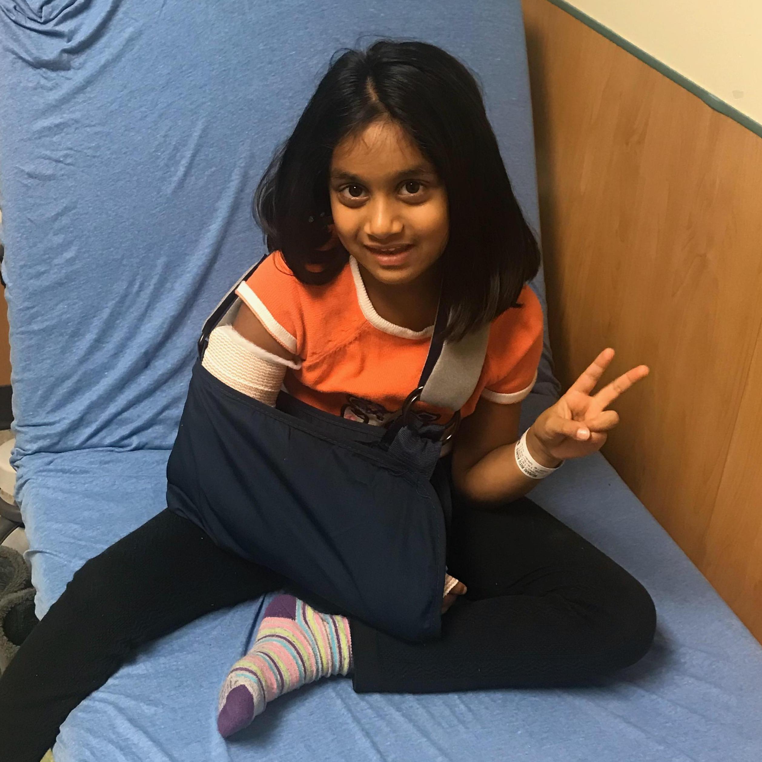 Ritu's broken hand (part 1)