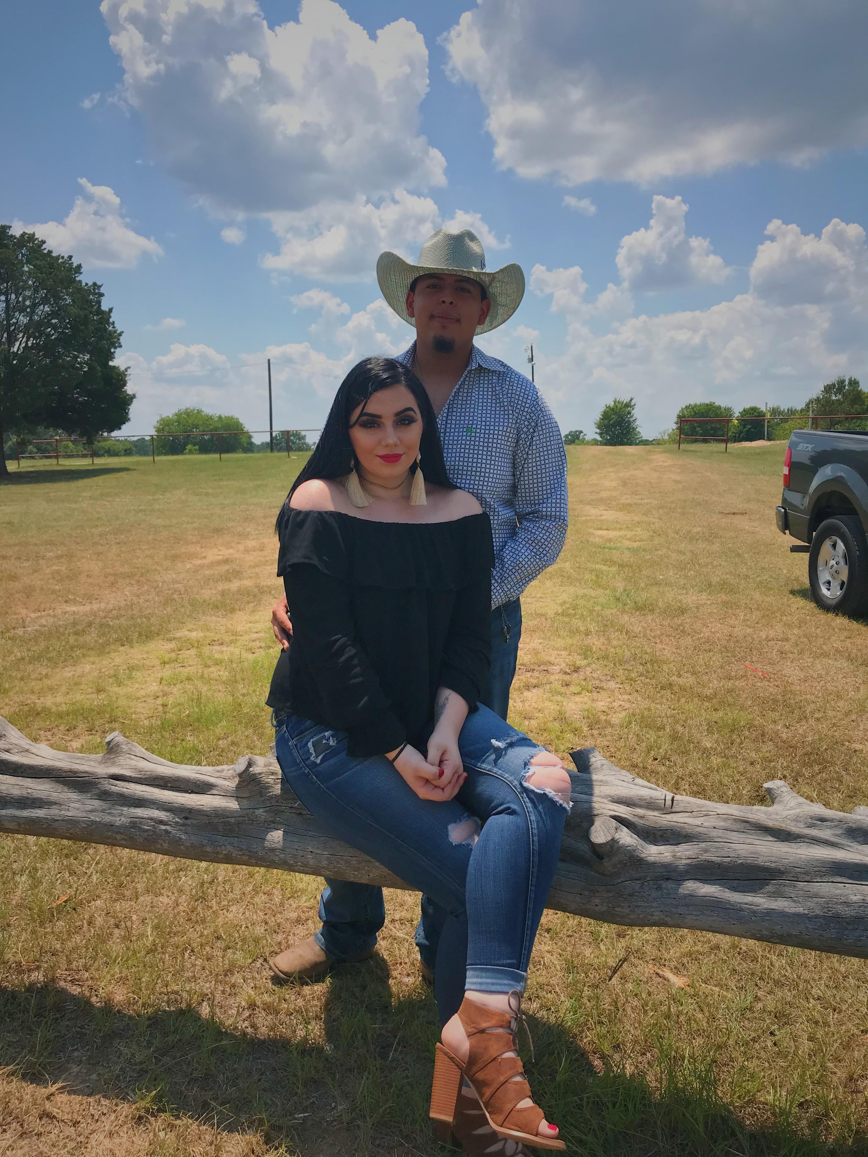 The Wedding Website of Alexis Lockard and Javier Serrano