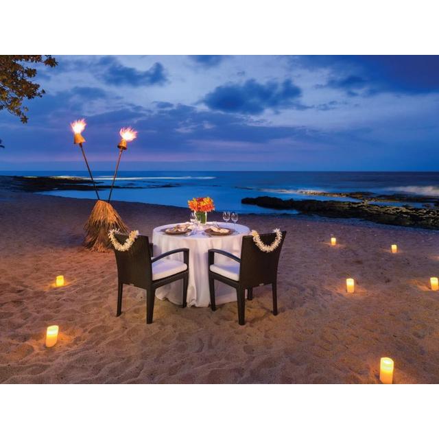 Romatic Dinner on the Beach