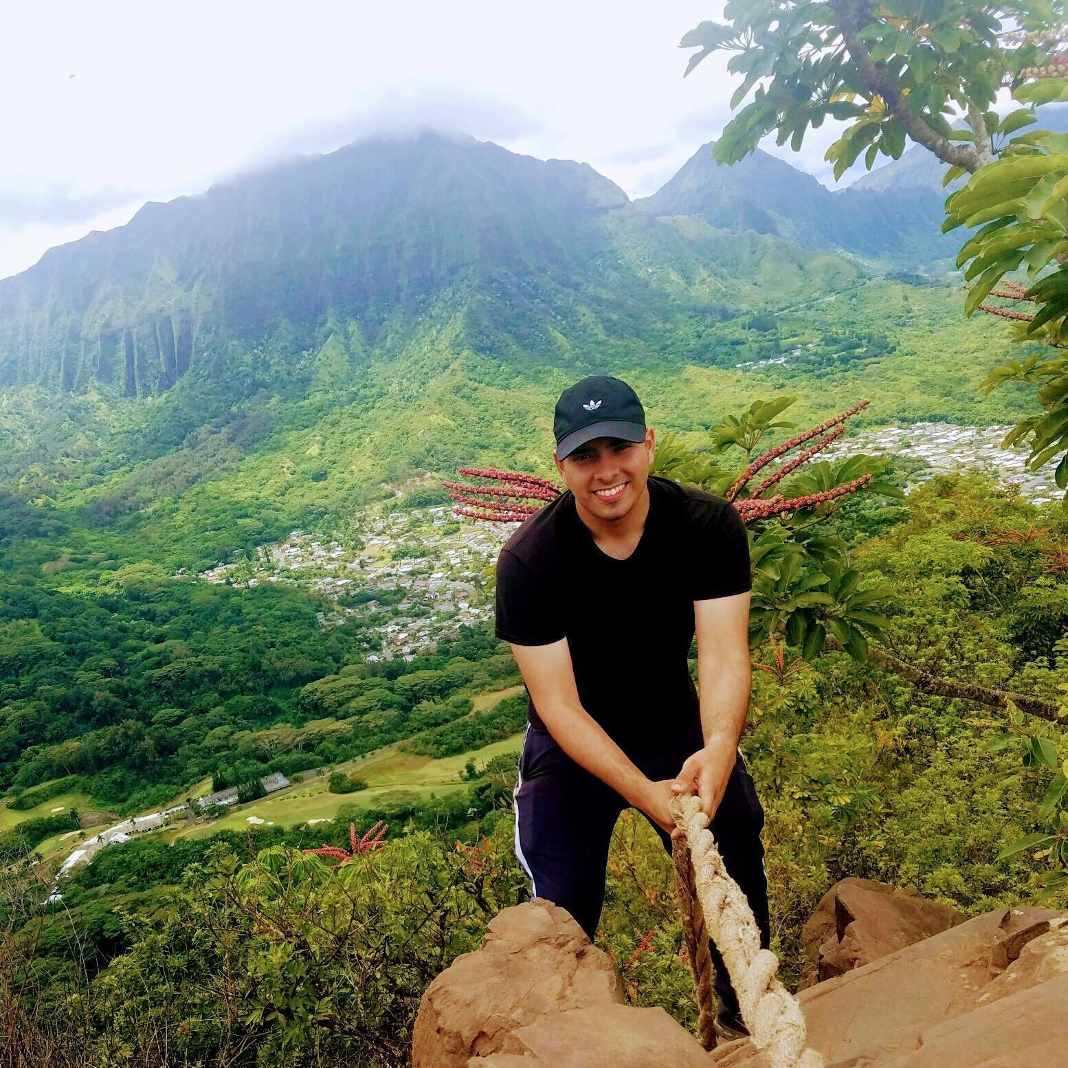 the groom exploring Hawaii