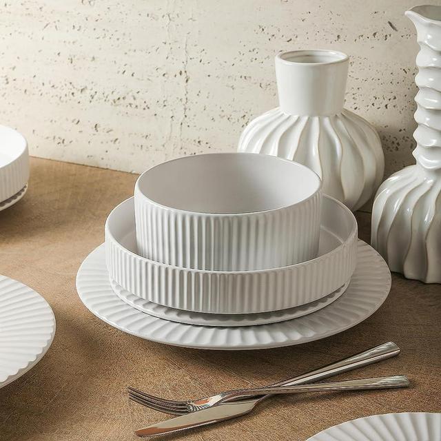 Christian Siriano Lusso Stoneware Dinnerware Set, 32-Piece - Service for 8, White