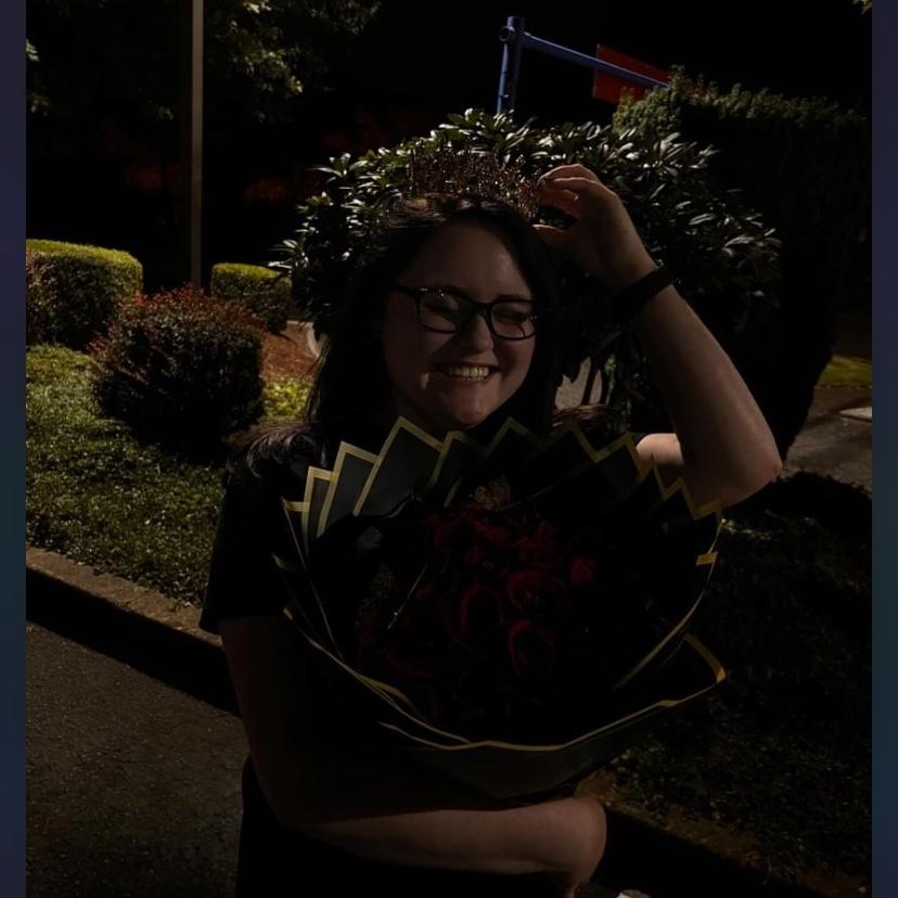 August 5th, 2024 was the day Beto formally asked Diana to be his girlfriend, his novia. She happily accepted, and not just because he gave her a beautiful bouquet of red roses ;)