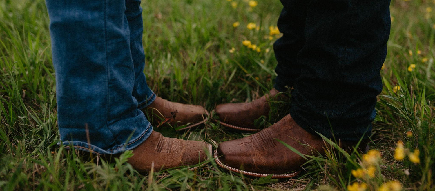 The Wedding Website of Caroline Desmarais and Michael Gariepy
