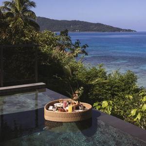 Seychelles Floating Breakfast