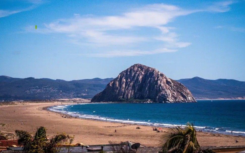 The Wedding Website of Sara Bannon and Sham Shah