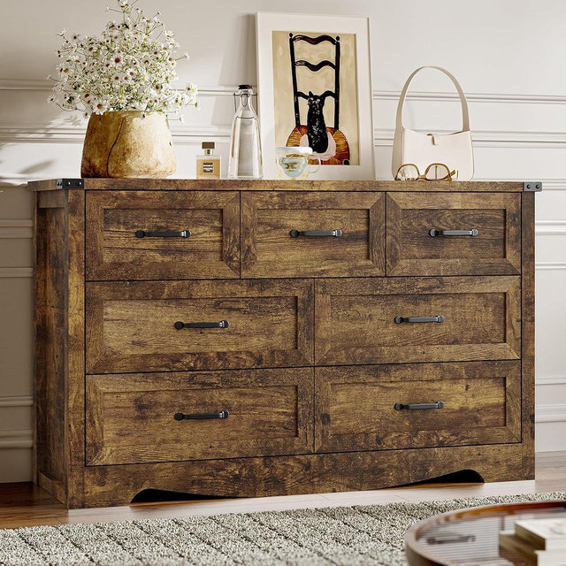 BORNOON 7-Drawer Dresser for Bedroom, Modern Wooden Chest of Drawers with Metal Handles, Anti-Tipping Design, Sturdy and Stable Storage Organizer for Living Room, Entryway, Home Office