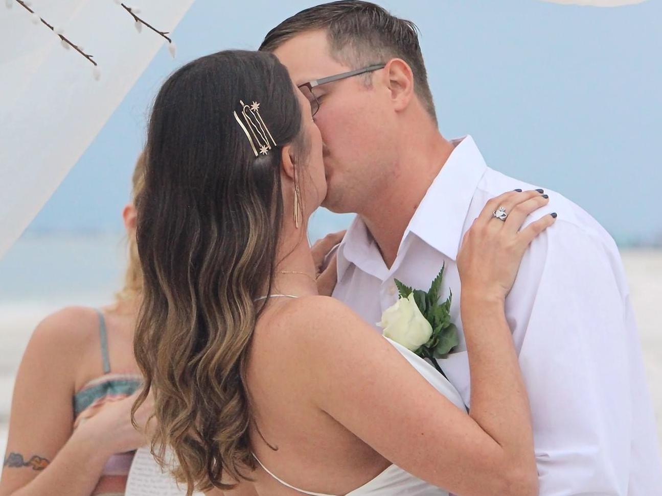The Wedding Website of Sydni Boswell and Will Evans