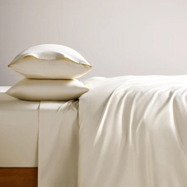 Brooklinen Luxe Sateen Core Sheet Set