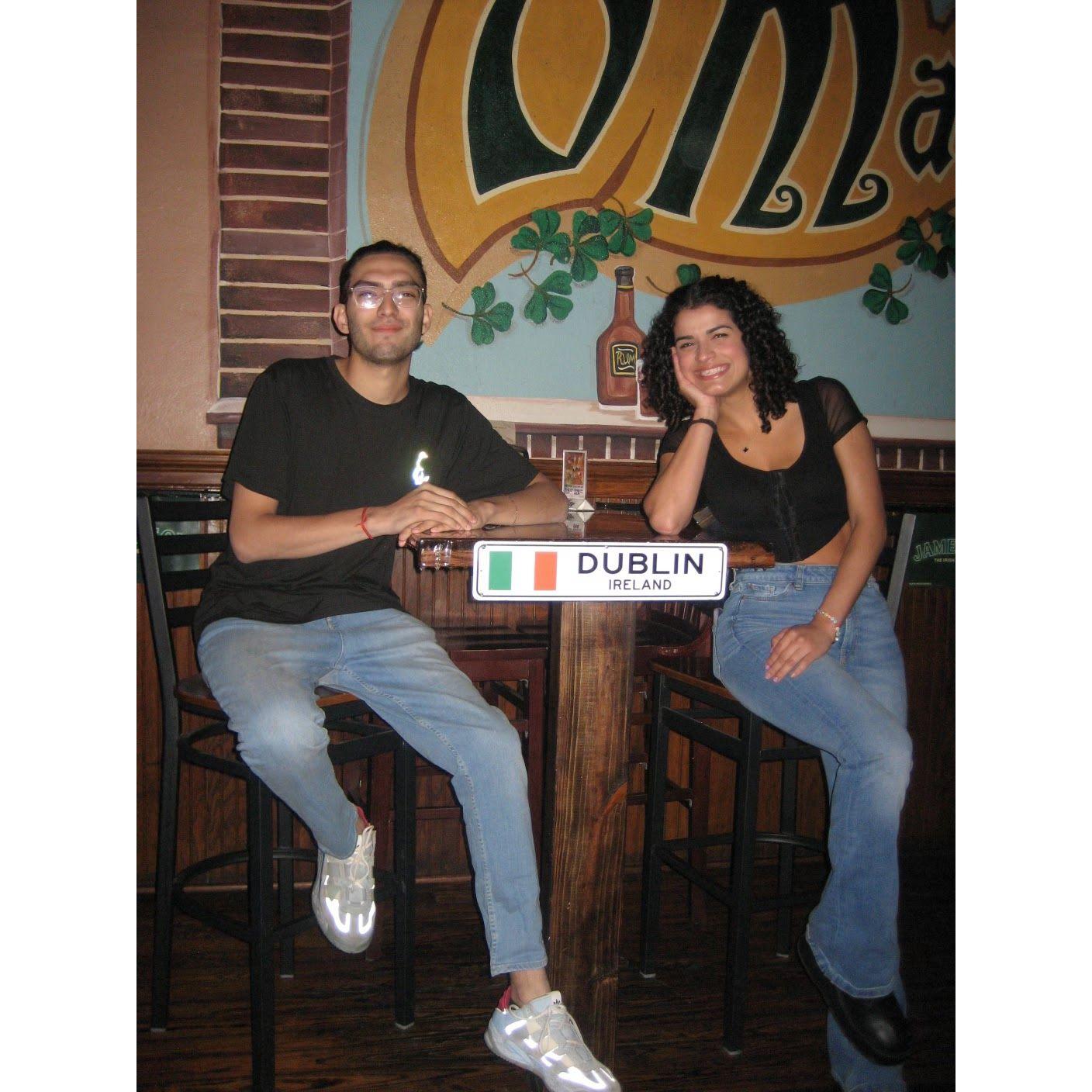 Lindo recuerdo de donde nos conocimos en una noche de fiesta en Ocala, Florida