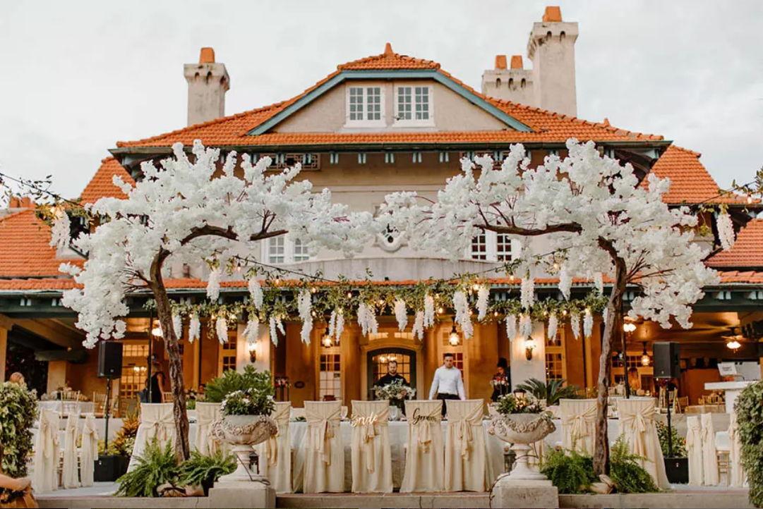 The Wedding Website of Mia Brenton and Ian Crangle