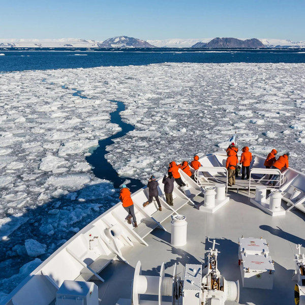 10-Day Expedition to Antarctica Honeymoon/ 10‑dniowa podróż poślubna — wyprawa na Antarktydę