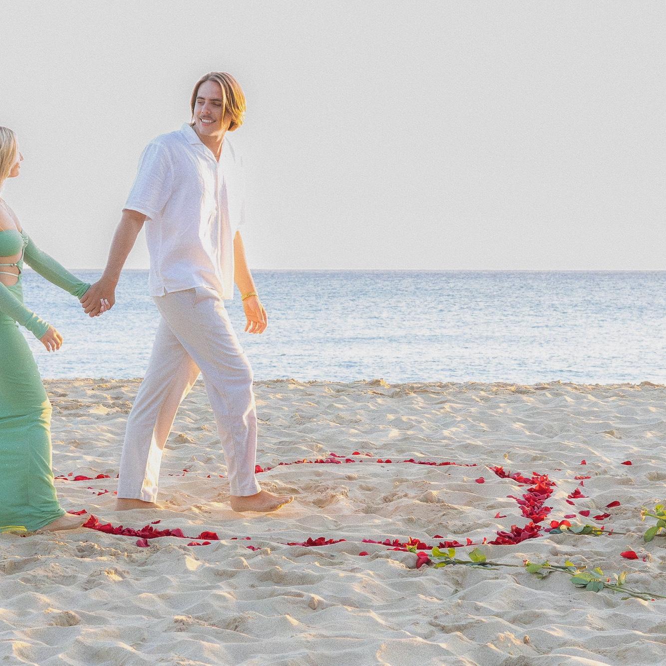 Proposal photos in Hawai'i