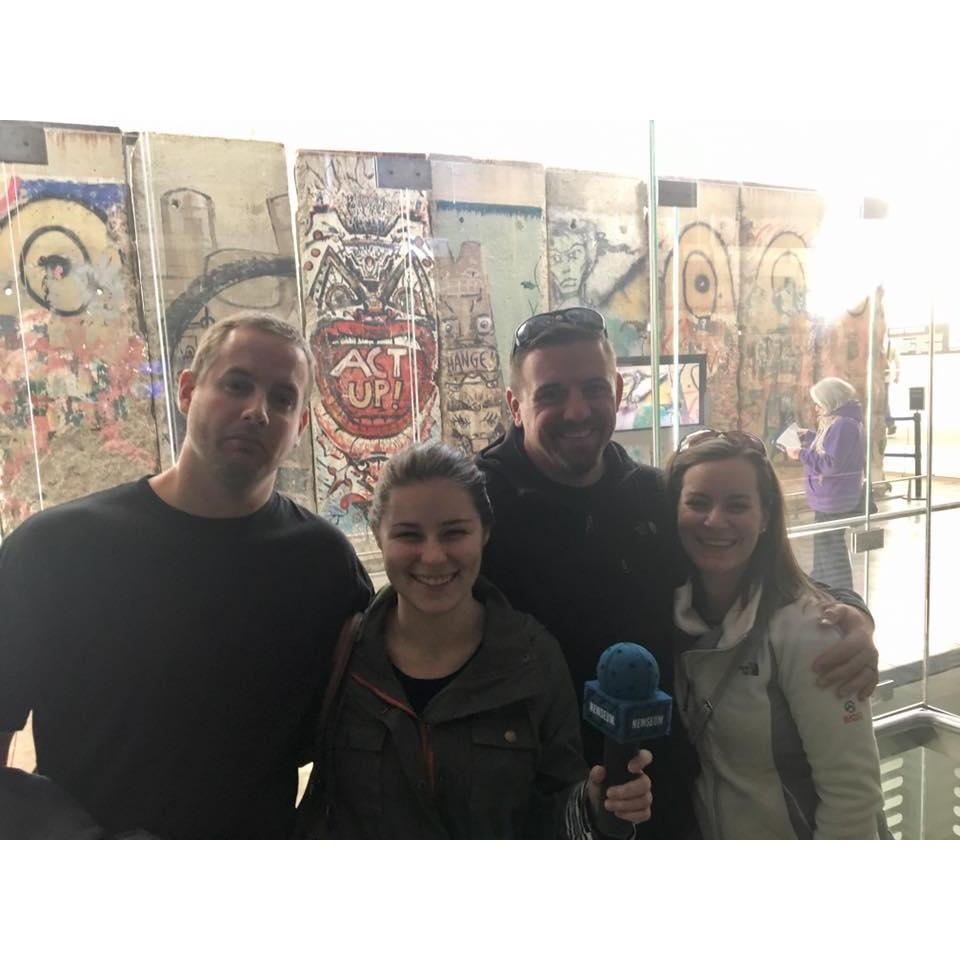 Newseum, Washington, DC | November 13, 2016 |
With James' sister, Megan Goodsell, and her husband Chris
