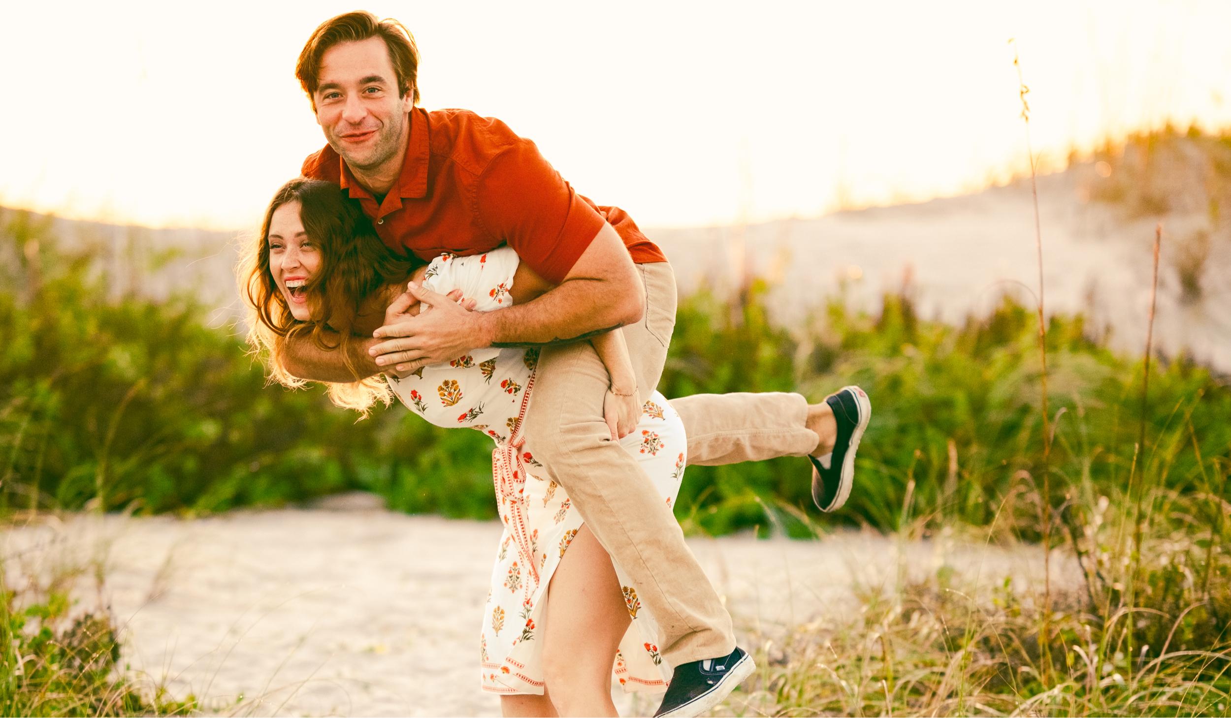 The Wedding Website of Lucas Villanueva and Sarah Daniels