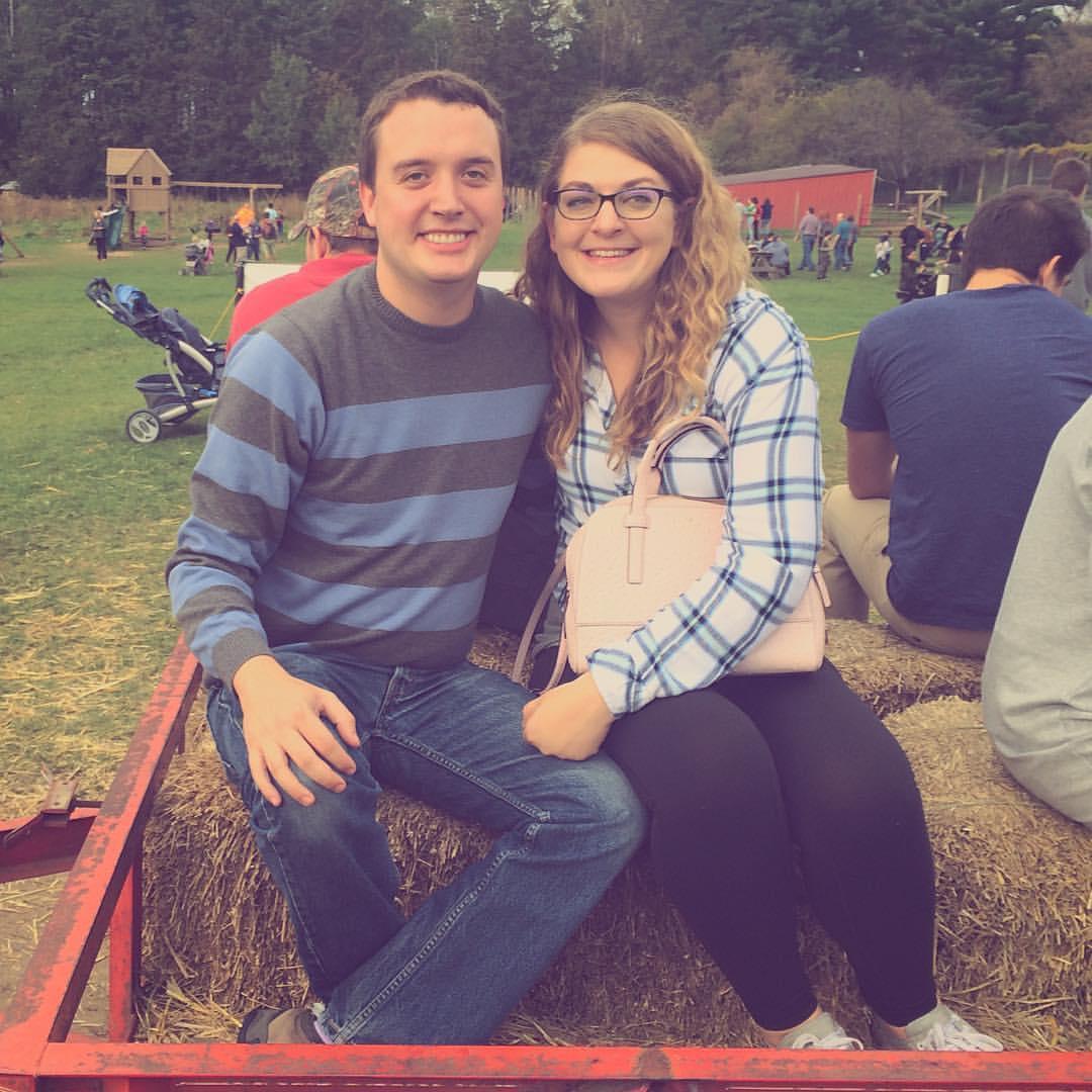 Nice basic hayride with a girl thats anything but!