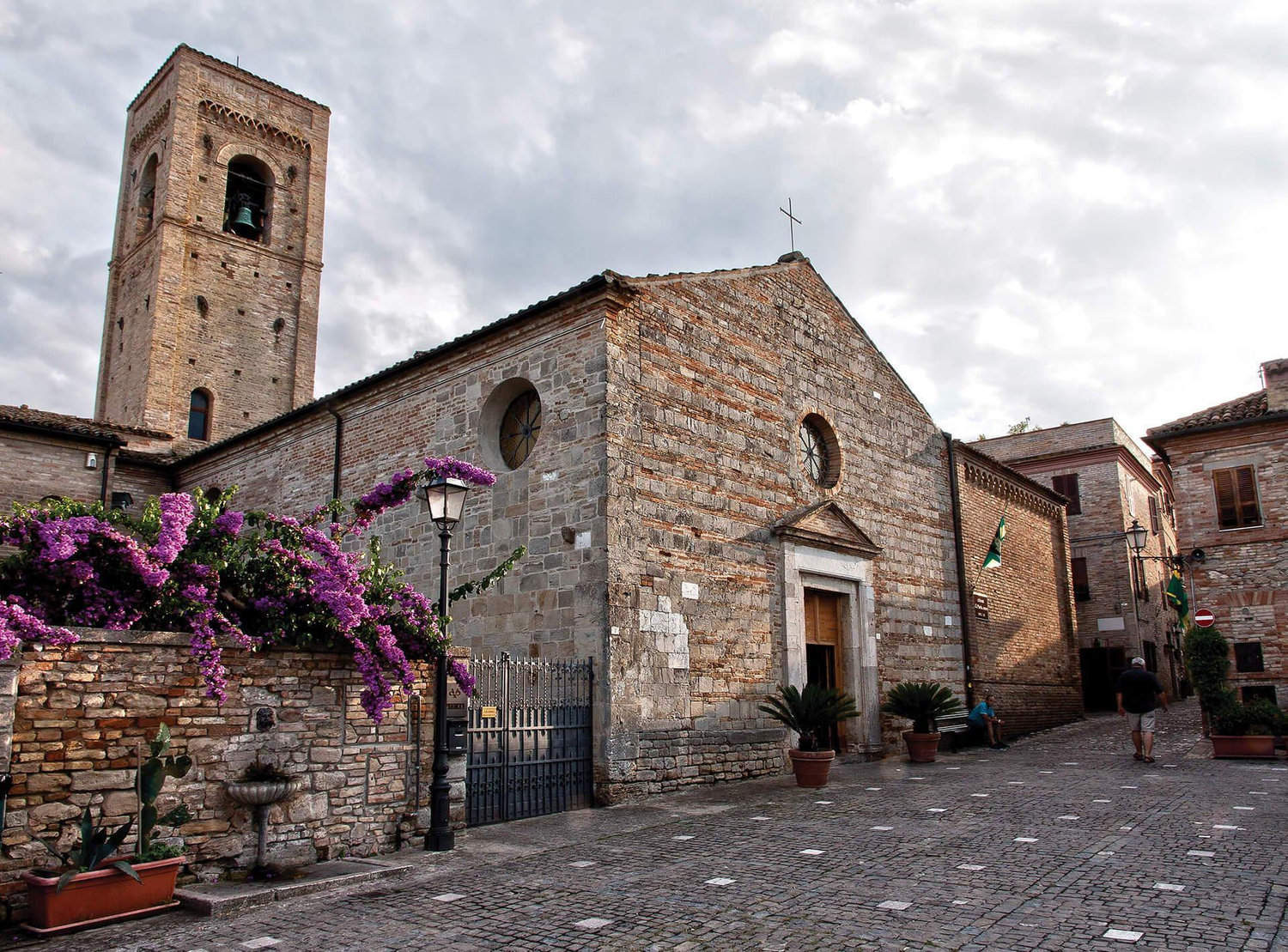 The Wedding Website of Keely Mitchell and Francesco Tacchetti