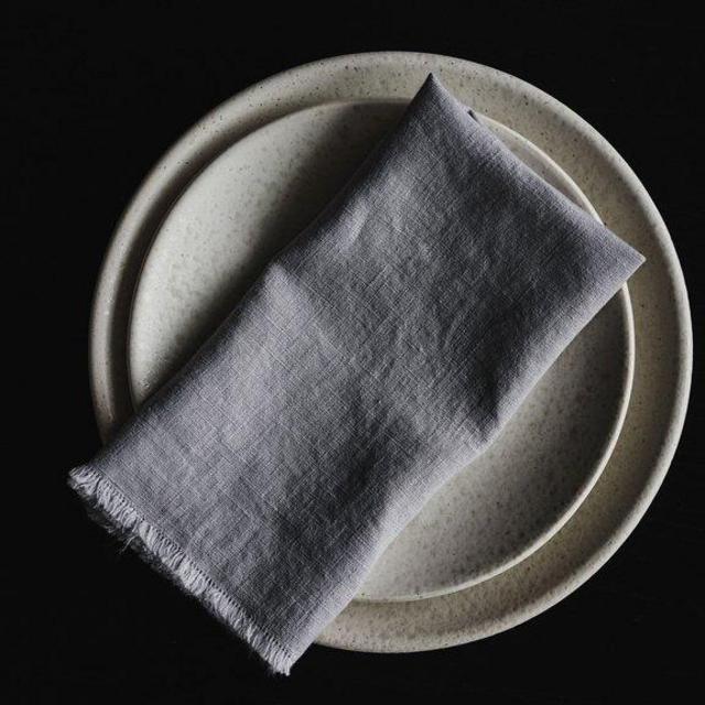 RW GUILD FRINGED FLAX LINEN NAPKIN, LIGHT GREY