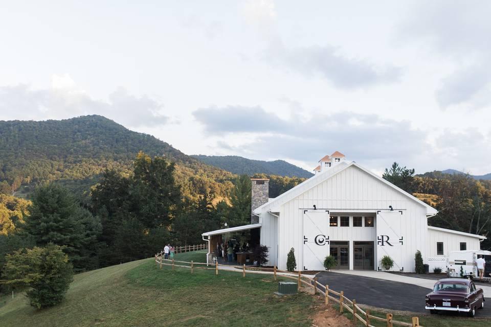 The Wedding Website of Lauren Umbehauer and Elliot Fantino
