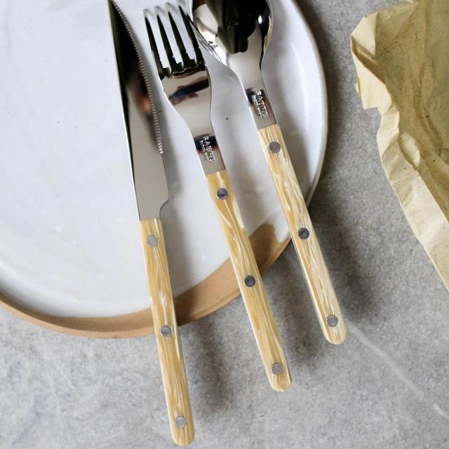 Bistrot Horn, Faux Horn