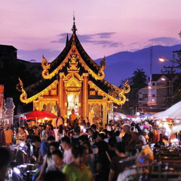 Chiang Mai Night Market Date