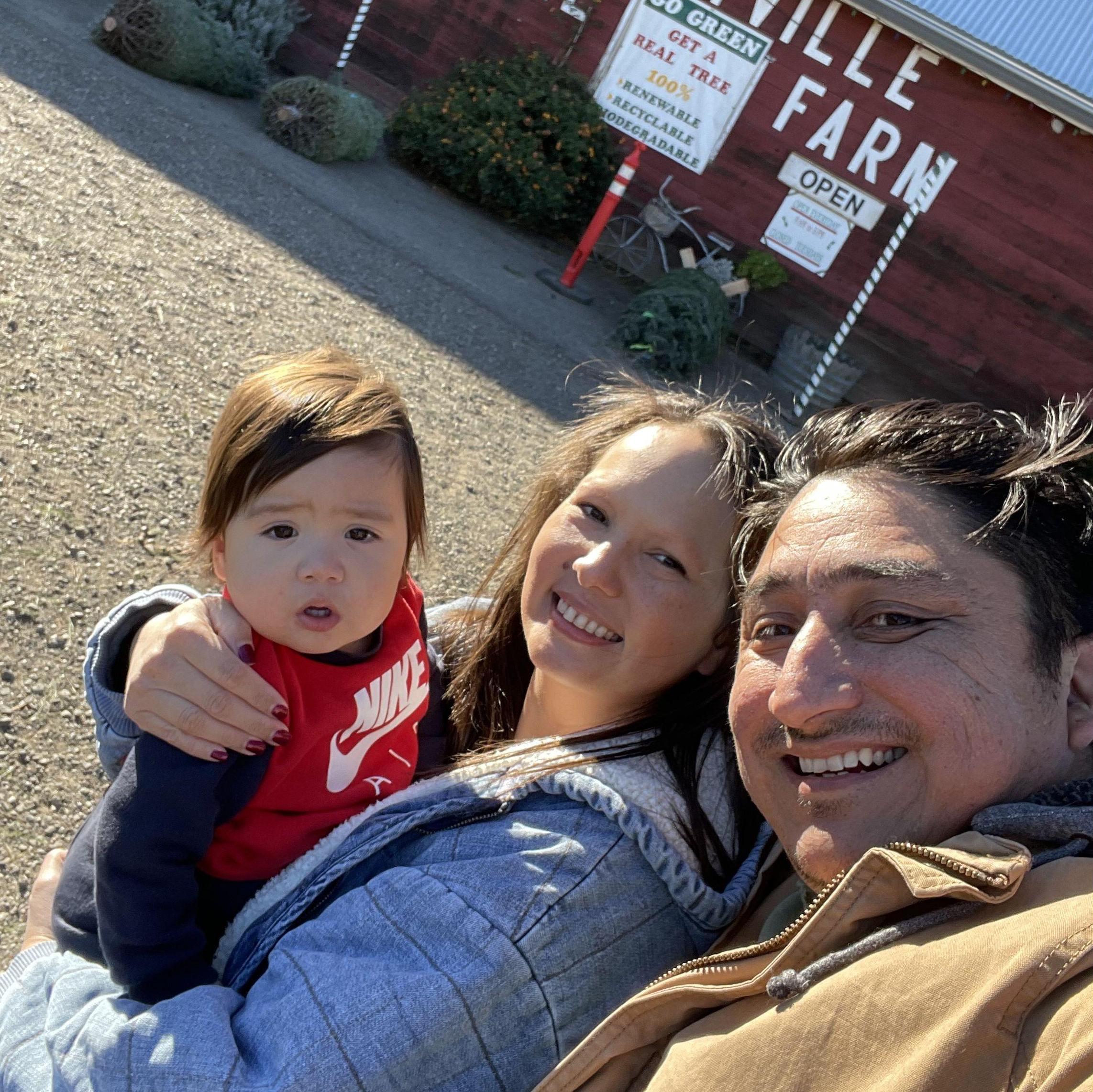 The BEST years <3 - creating Christmas traditions at the tree farm