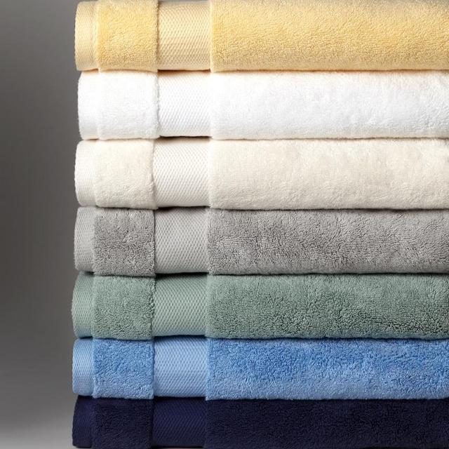 Bello Bath Towel
