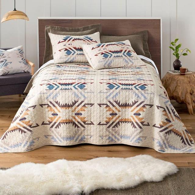 Pendleton White Sands Quilt & Sham Set