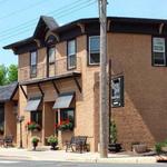 River Inn Bar & Grill