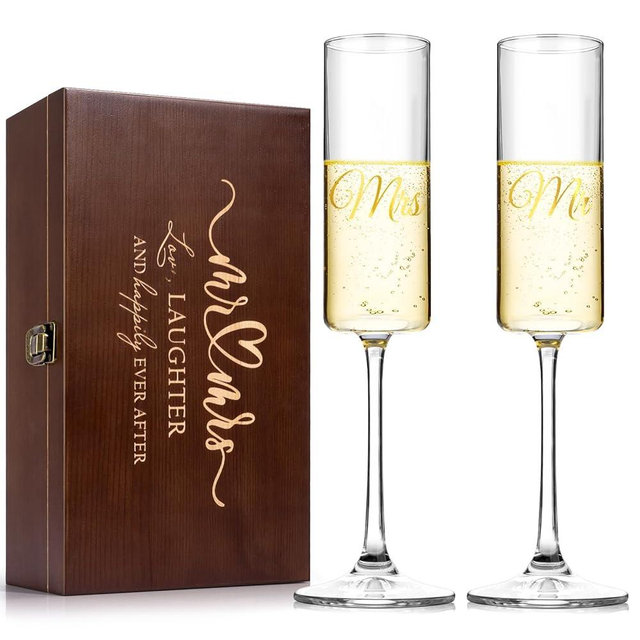 Mr and Mrs Champagne Flutes Set of 2, Crystal Bride and Groom Champagne Glasses, Engagement Bridal Shower and Registry Gifts for Couple Newlyweds, Wedding Anniversary Toasting Glasses with Wooden Box