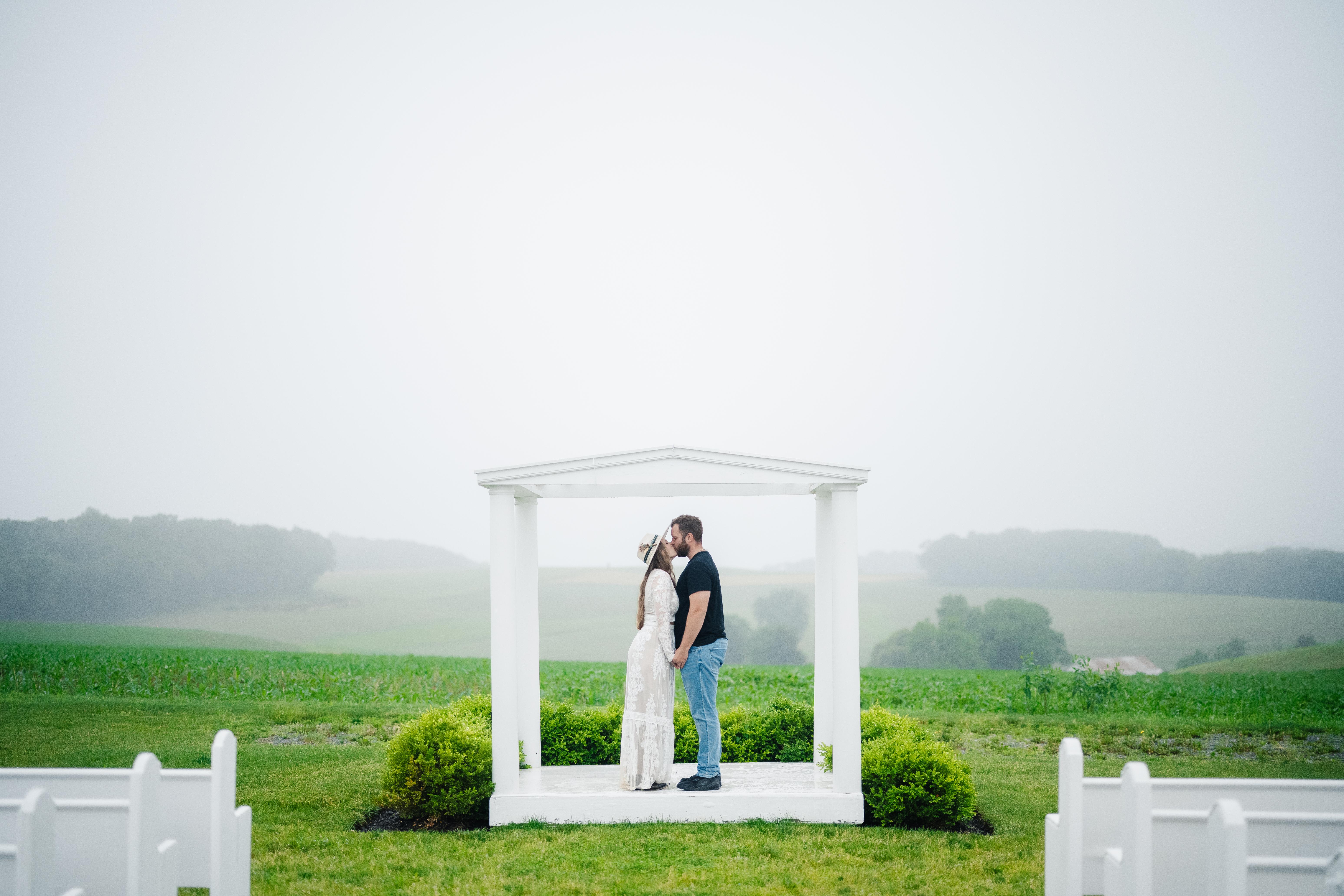The Wedding Website of Kelsy Lysek and Johnathan Reynolds