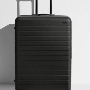 The Large Suitcase in Jet Black | Away