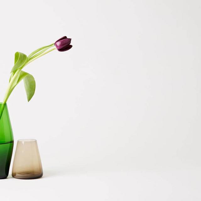 Luca Nichetto - Zen Green Vase | Mjölk